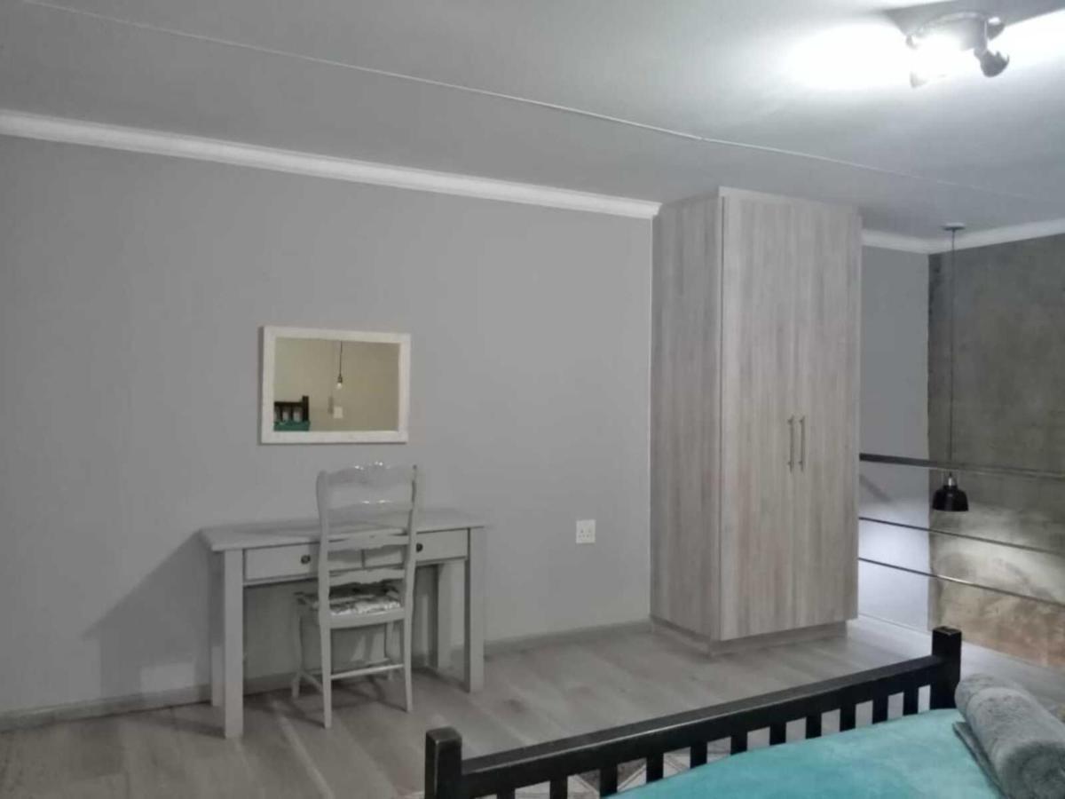 Wisteria Lane Guesthouse Postmasburg 外观 照片