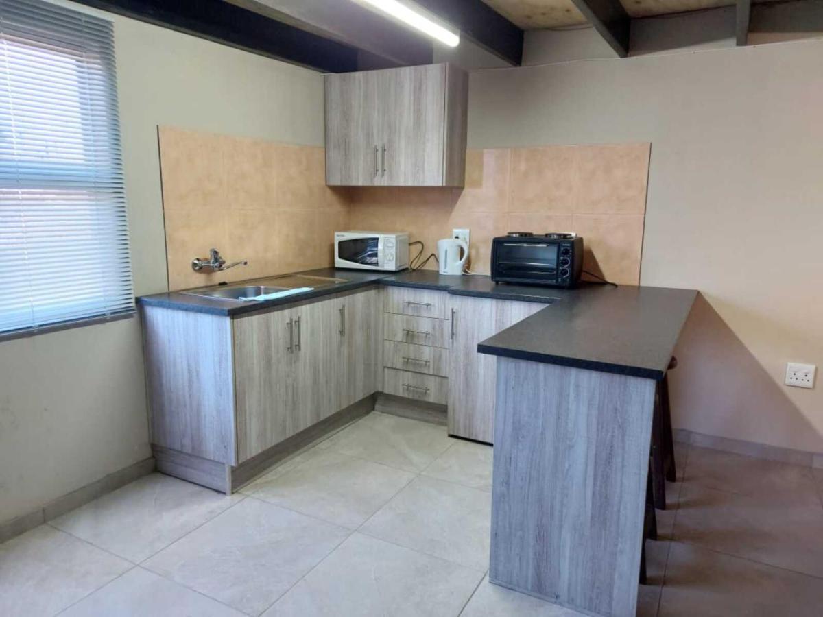Wisteria Lane Guesthouse Postmasburg 外观 照片